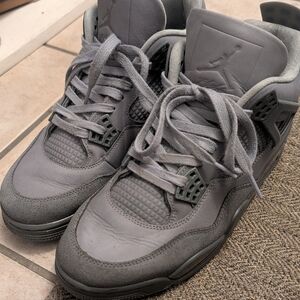 Jordan Men's Gray Low-Top Retro Sneakers